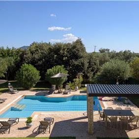 4 bedroom villa with pool, Chalikounas, sleeps 8